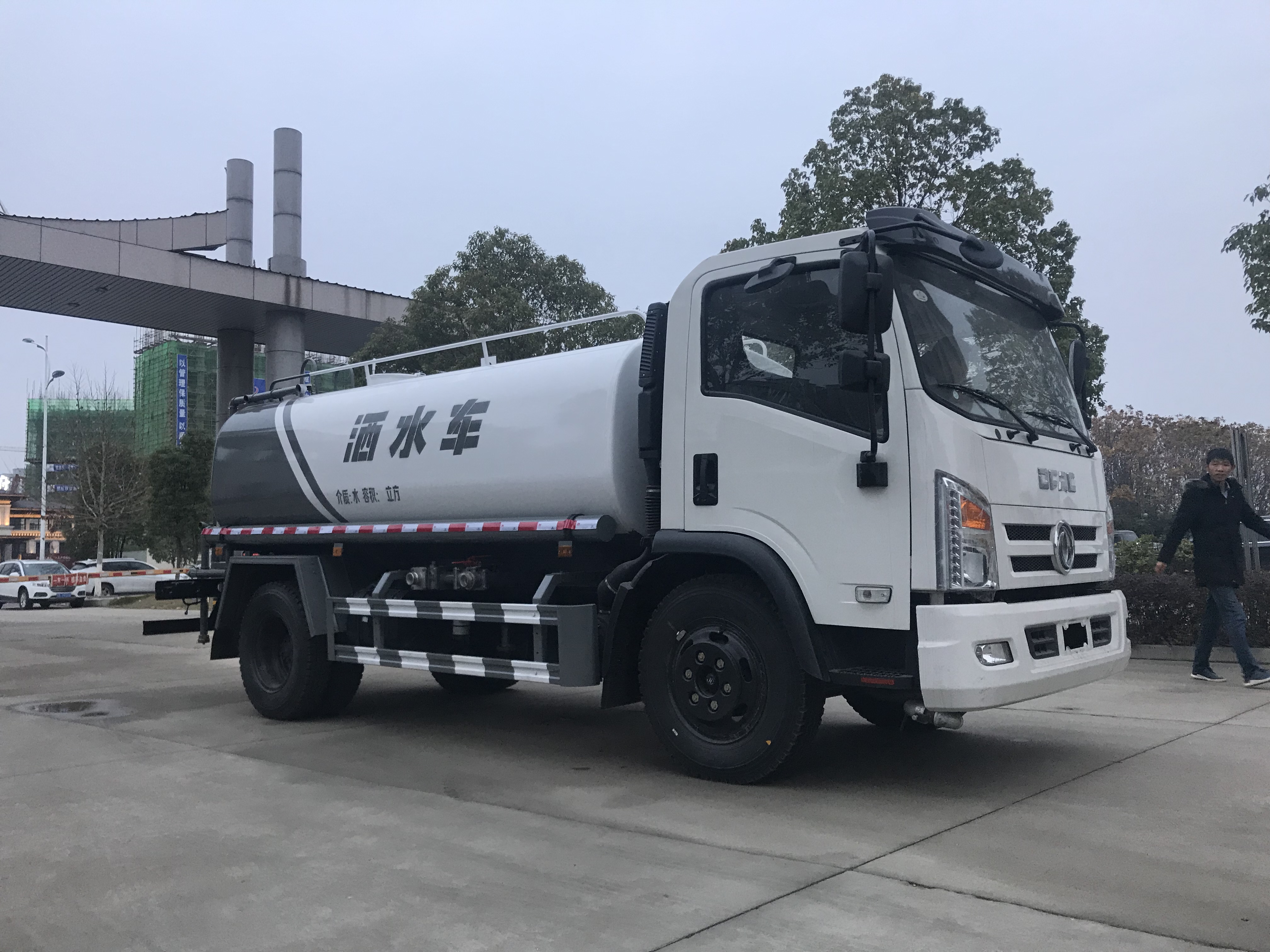 ����12���F�ڞ�ˮ܇�N������һ�����_�A