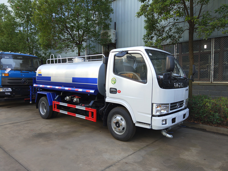 5��С�͞�ˮ܇�N��-5����ˮ܇�N���������|�L(f��ng)С�͞�ˮ܇�S��ֱ�N