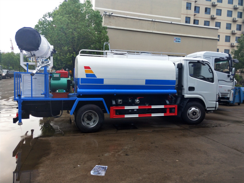 ���m��������ü�����L��ʽ���F�C�����У���������M�h���������M��-�������F