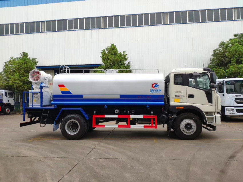 �S�ҹ���(y��ng)��������15����ˮ܇�����X(qi��n)һ�_(t��i) �h(hu��n)�l(w��i)�@�և��F��ˮ