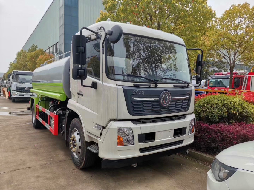 �����|�L(f��ng)���\��ˮ܇��(b��o)�r-�����|�L(f��ng)���\��ˮ܇�r��-�������F(tu��n)