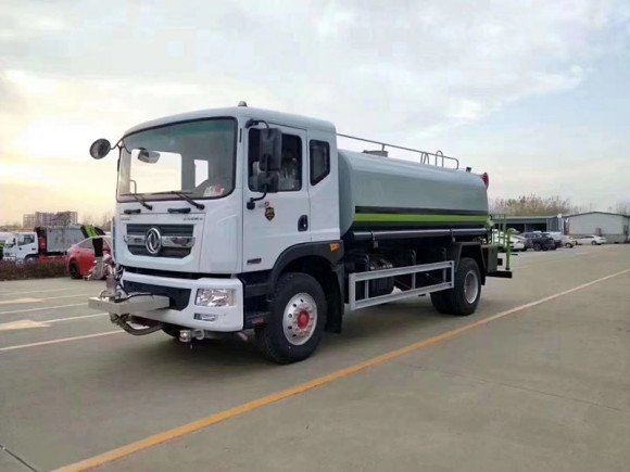 �|�L(f��ng)������D9��ˮ܇���F��-�|�L(f��ng)D9��ˮ܇���F�ڶ����X